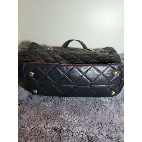 Michael Kors Quilted Leather Shoulder Bag - Picture 4 of 7